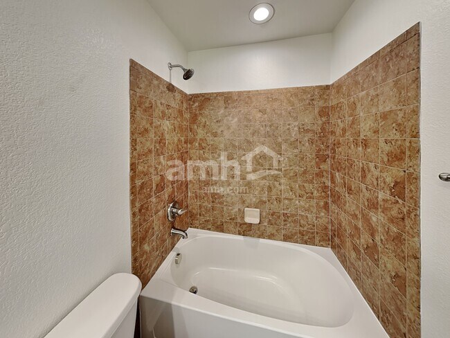 Building Photo - 10126 Silver Stirrup Dr