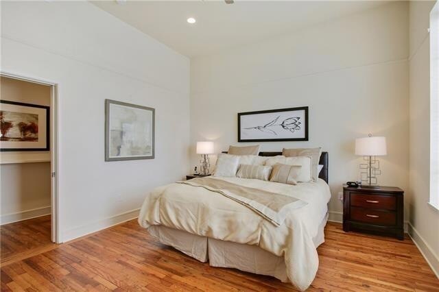 Building Photo - 833 Howard Ave