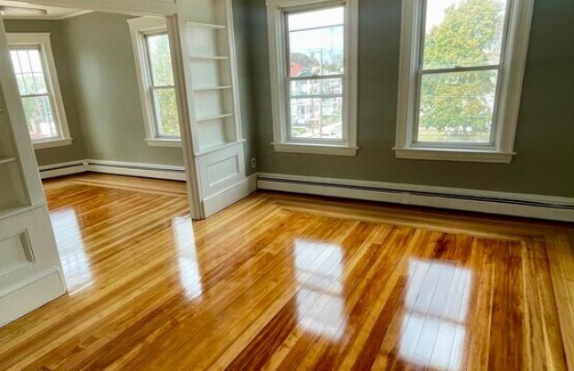 Building Photo - 576 Providence St