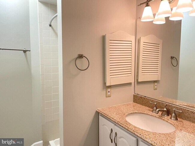 Building Photo - 5804 Inman Park Cir