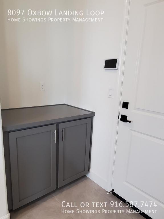Building Photo - 8097 Oxbow Lndg Lp