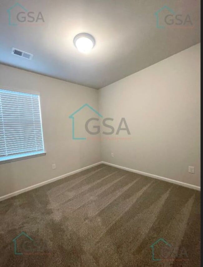 Building Photo - 3 Bedroom 2 Bath Lyman, SC 29365 Available...