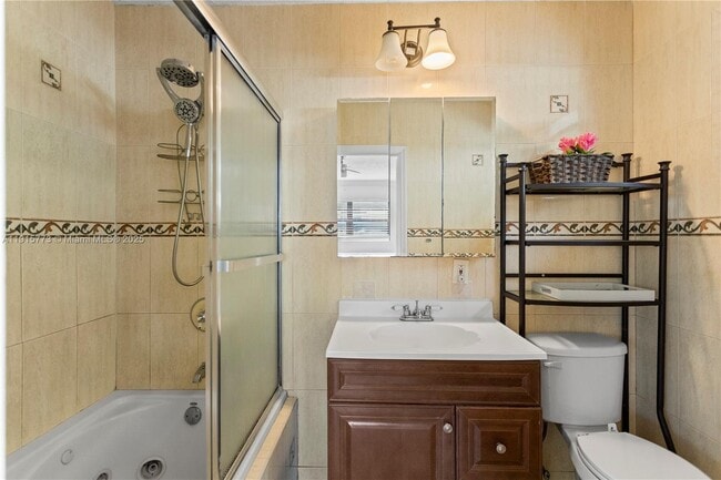 Building Photo - 19631 NW 6th Ct