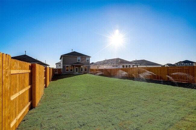 Building Photo - 540 Rearing Mare Pass