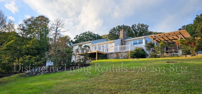 Building Photo - Stunning River & Mountain Views in South Pittsburg, Tennessee