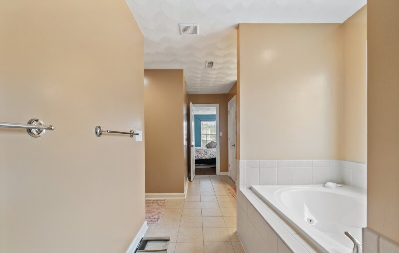 Building Photo - 4212 Periwinkle Ct