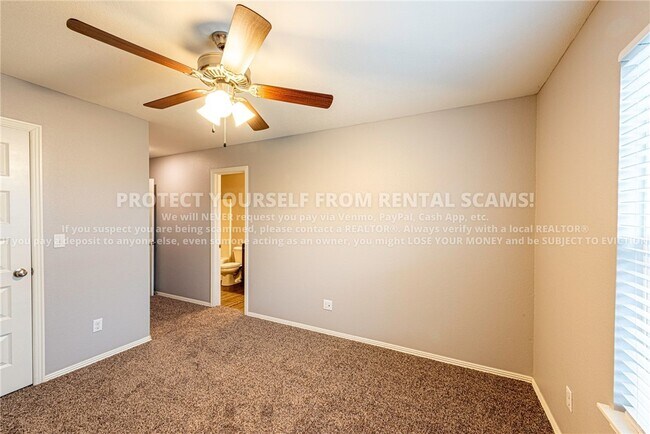 Building Photo - 1374 N Corsica Dr