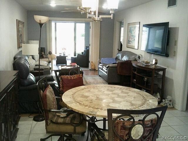 Building Photo - 760 E Gilchrist Ct