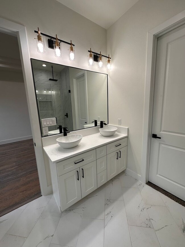 Building Photo - 4/3 Home - Mt. Pleasant Country Club