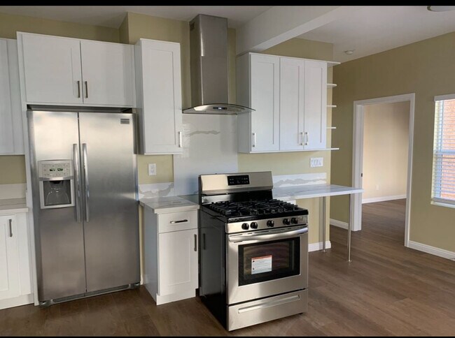 Building Photo - 5117 W 21st St