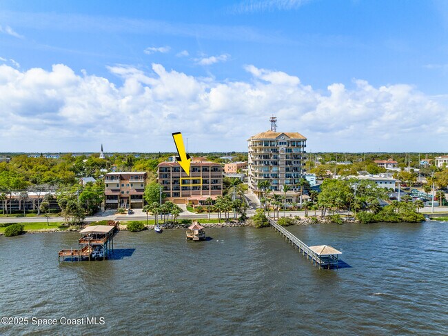 Building Photo - 29 Riverside Dr