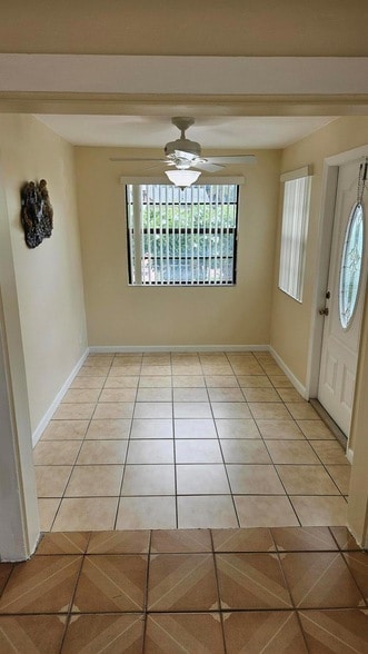 Building Photo - 421 Ardmore Rd