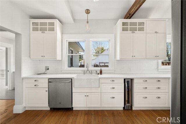 Building Photo - 390 N Cambridge St