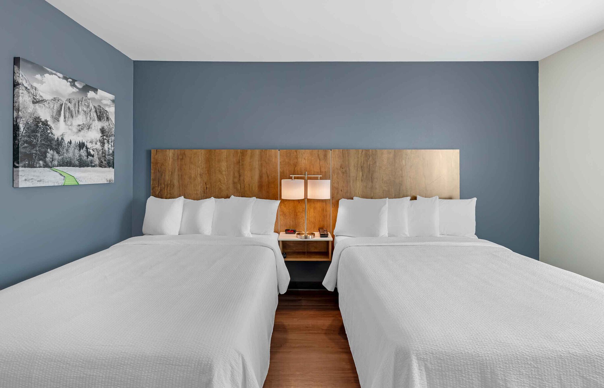 Building Photo - Furnished Studio-Temple