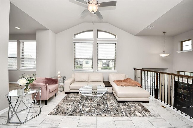 Building Photo - 2518 Terrace Point Dr