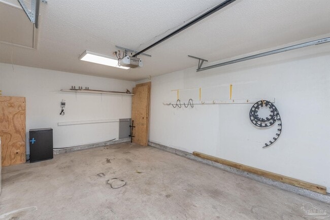 Building Photo - 2100 Frontera St