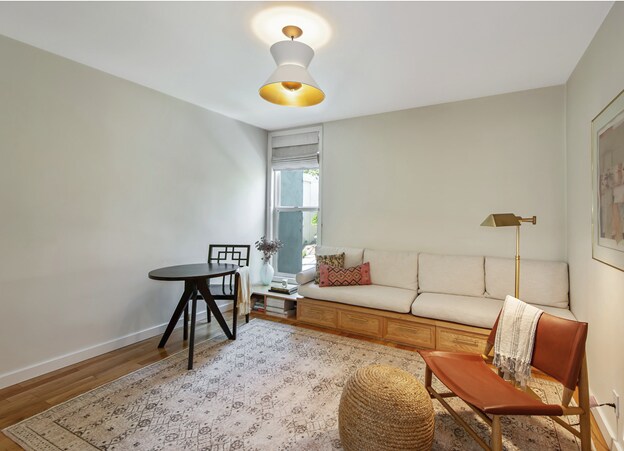 Building Photo - 8550 Holloway Dr