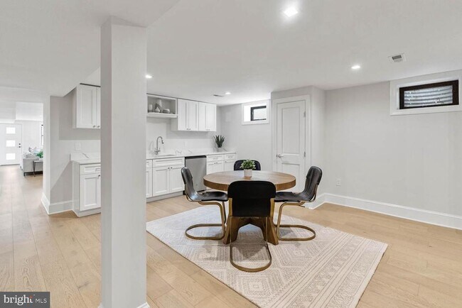 Building Photo - 4628 Blagden Terrace NW