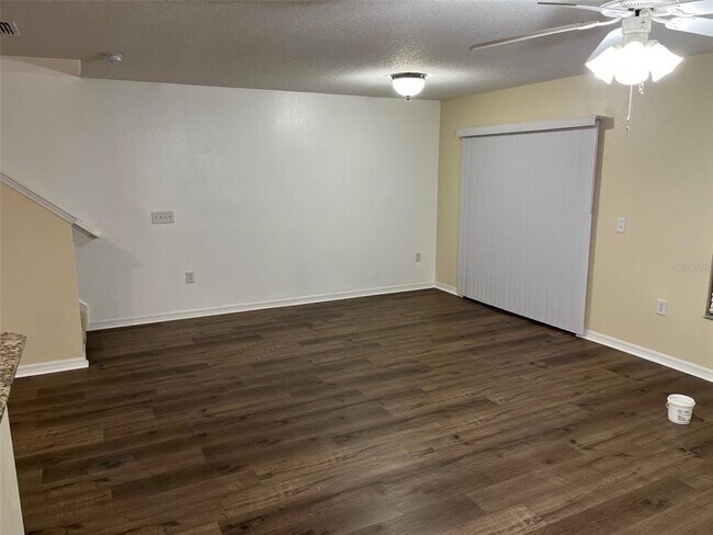 Building Photo - 2557 Aventurine St