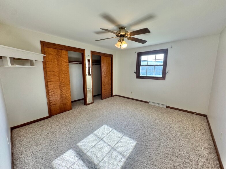 Bedroom - 1798 Chateau Dr
