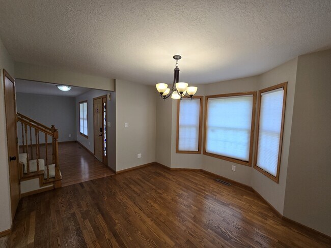 Building Photo - 4710 Donald Dr