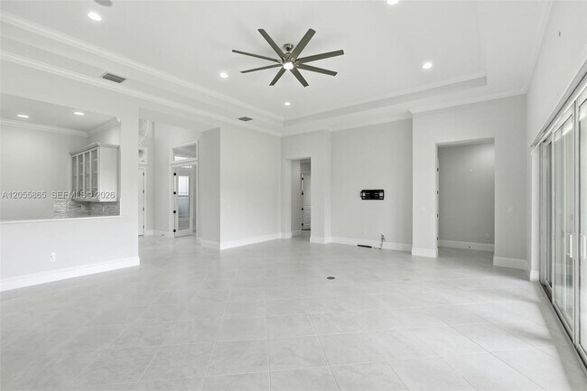 Building Photo - 4662 Estates Cir