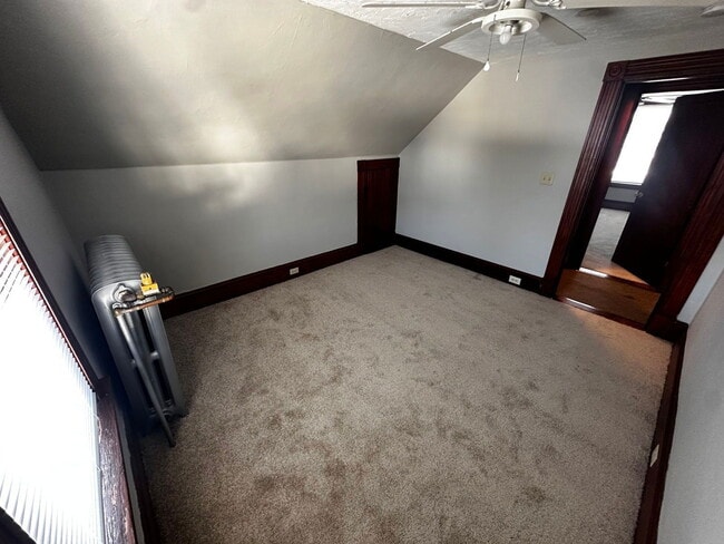 Building Photo - 108 Church St