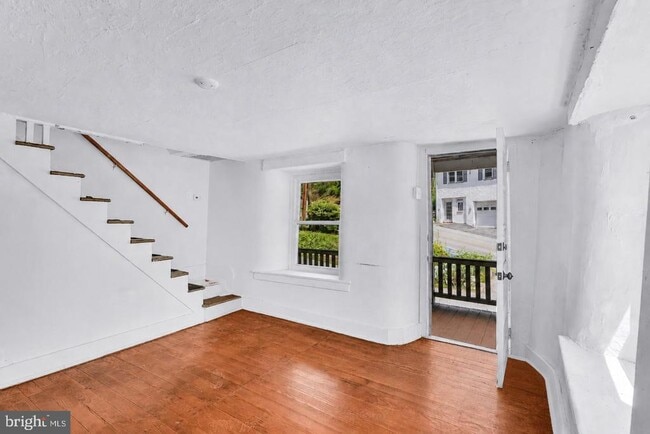 Building Photo - 58 Irish Ln