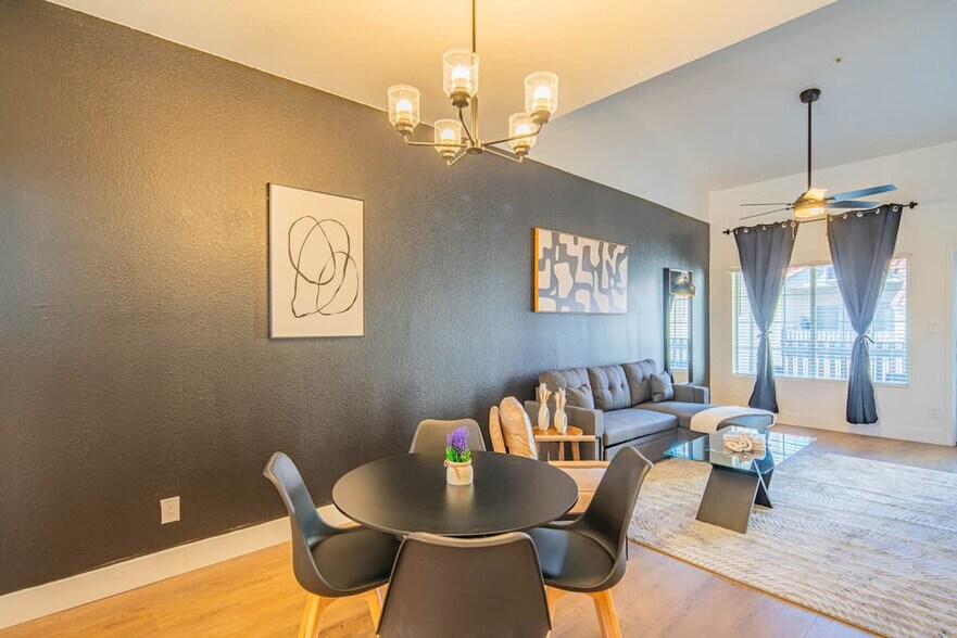 Building Photo - 7900 E Princess Dr