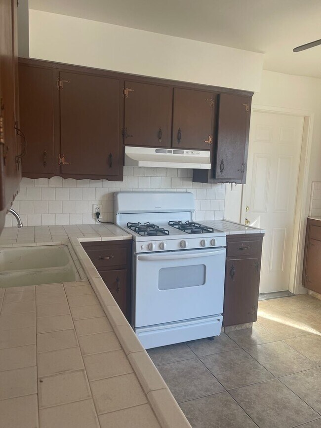 Building Photo - 3-Bedroom, 2-Bathroom Home for Rent –Coming Soon!