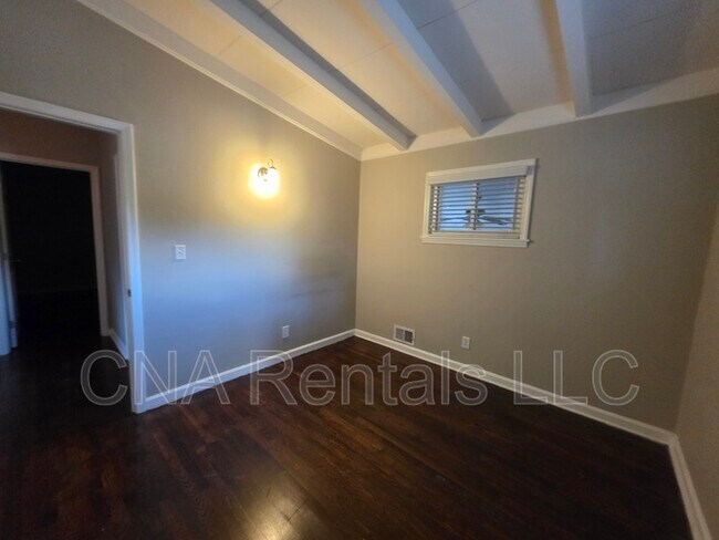 Building Photo - 3659 Ashwood Dr SE