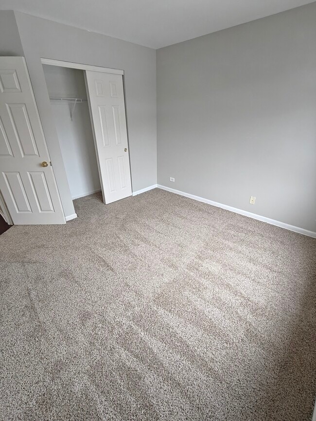 Building Photo - 1819 Indian Hill Ln