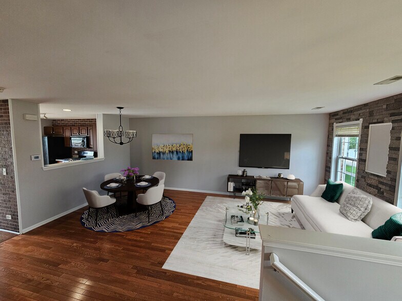 Building Photo - 24429 John Adams Dr