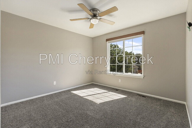 Building Photo - 2917 S Zeno Way