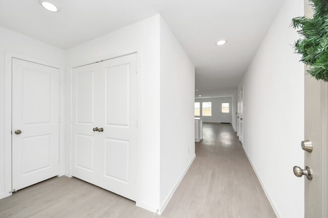 Building Photo - 1526 Amber Skies Ln