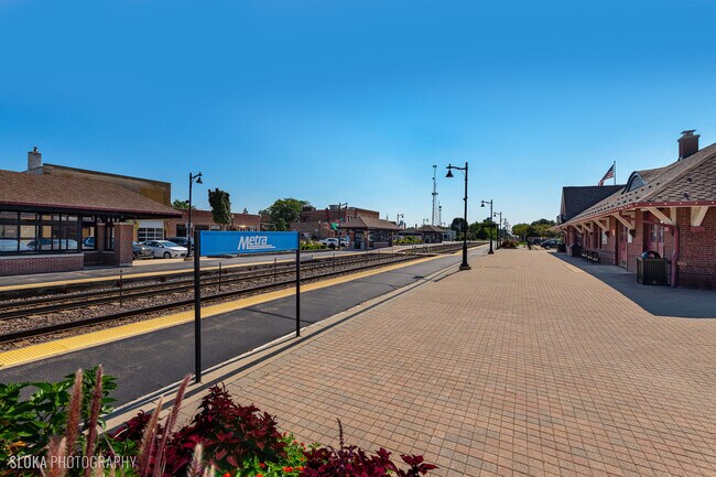 Building Photo - 71 N Williams St