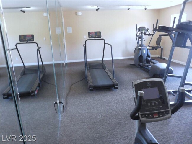 Building Photo - Updated First-Floor Unit | Granite Counter...