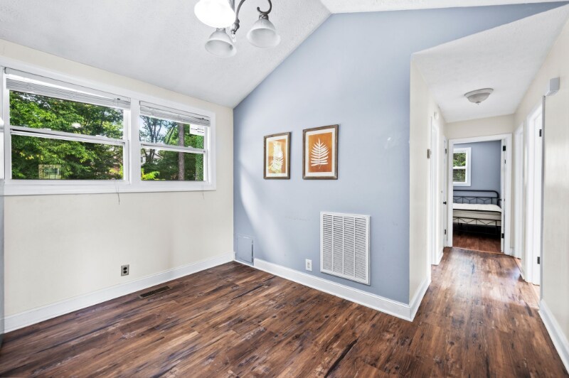 Building Photo - 5409 Country Dr