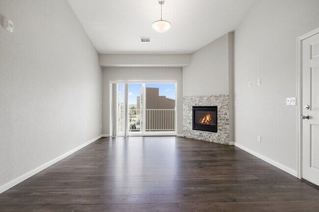 Building Photo - Spacious 3 bedroom in gated community