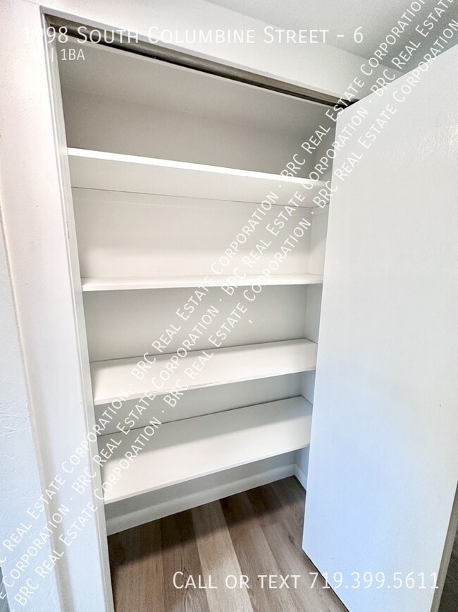 Building Photo - 1998 S Columbine St