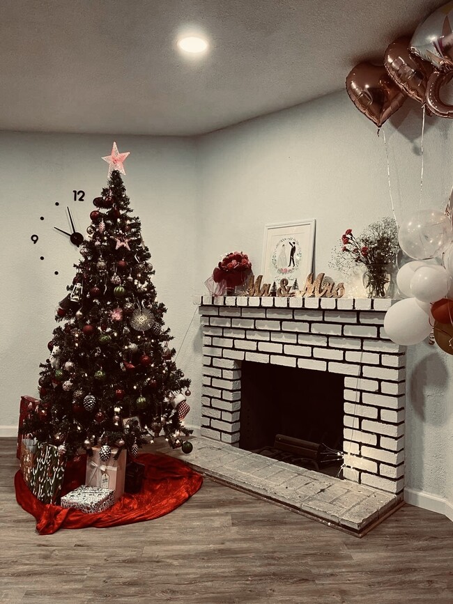 Building Photo - 2506 Cabrillo Dr