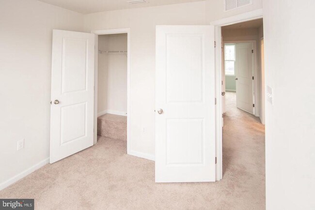 Building Photo - 110 Nelson Ln