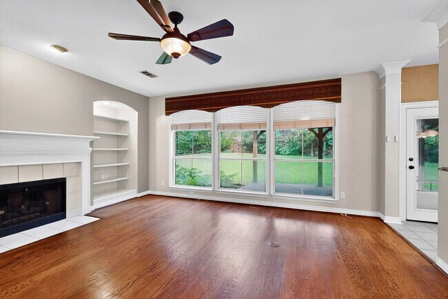 Building Photo - Chandlers Landing 4-Bedroom Home with Office