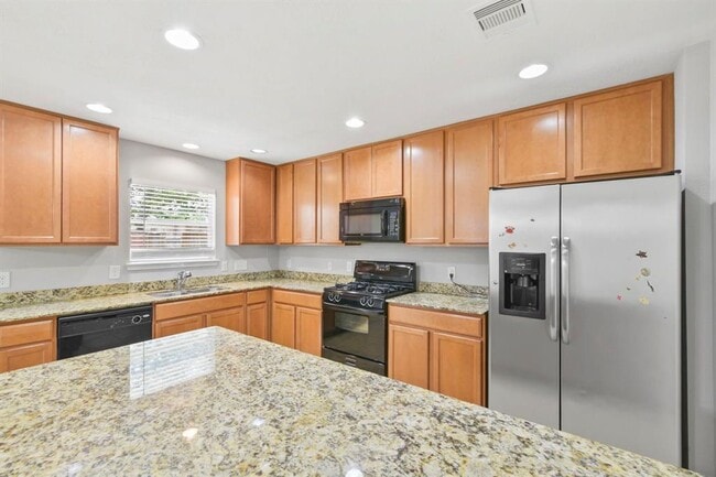 Building Photo - 16013 Sweetwater Fields Ln