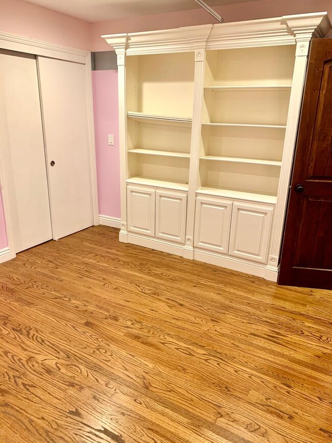 Room3 - 19536 Eric Dr