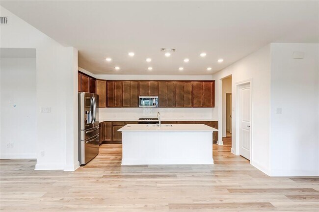 Building Photo - 132 Inlet Ln