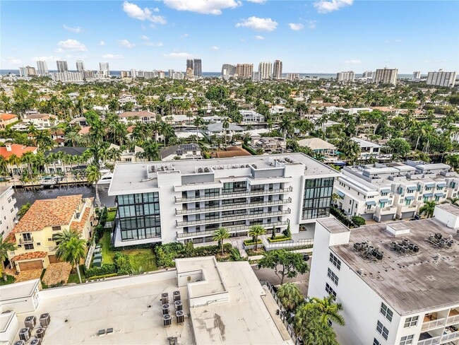 Building Photo - 160 Isle of Venice Dr