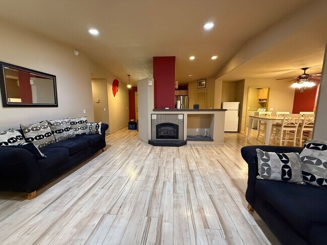 Building Photo - Magalia Home for rent/two bedroom, shared home.