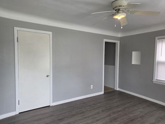 Building Photo - 26051 Alger St