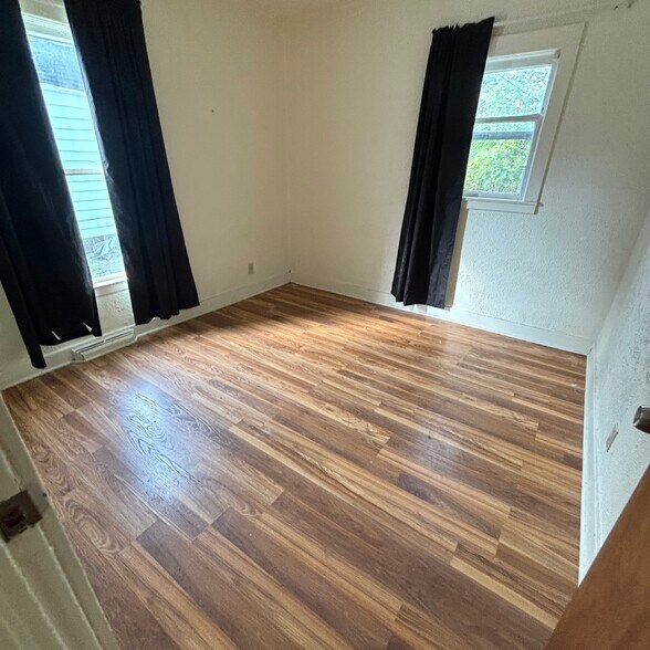 Building Photo - 312 S Rosemary St